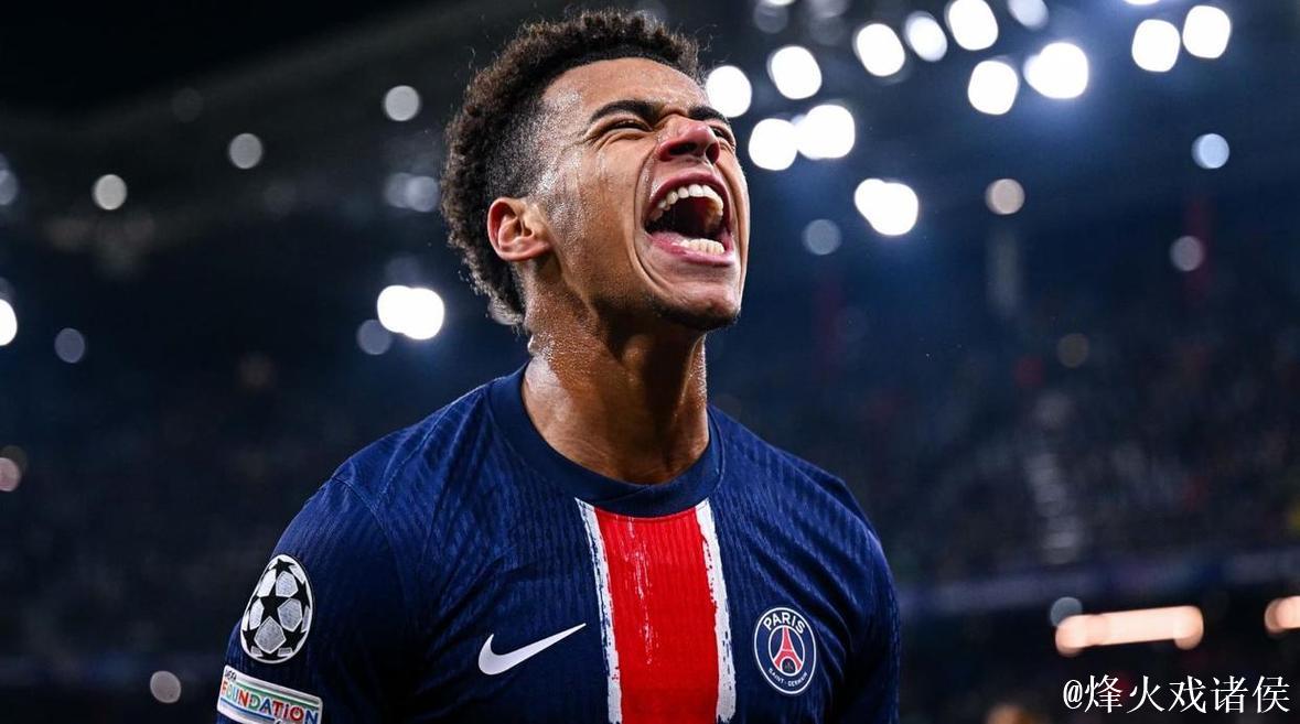 “巴黎圣日耳曼新星杜埃荣膺2026欧洲金童奖”